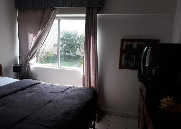 One Bed & One Studio In Ochi Rios *