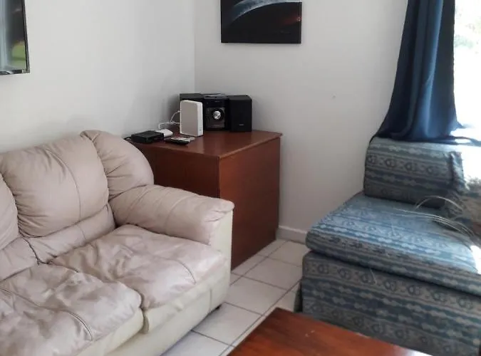 Apartment One Bed & One Studio In Ochi Rios